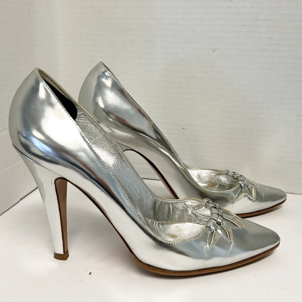 Sigerson Morrison silver metallic pumps